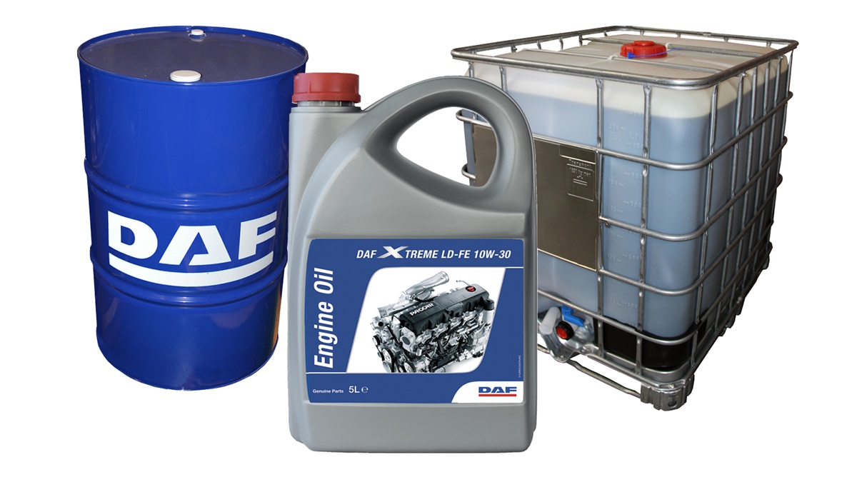 Good lubrication is vital for an engine to run at optimum performance! Using the correct oil can also reduce fuel consumption by up to 3.4%. The well-balanced DAF Xtreme FE 10W-30 is the oil of choice for #DAF engineers. https://t.co/VS545Aq3ax https://t.co/Ti71N3Lgi9