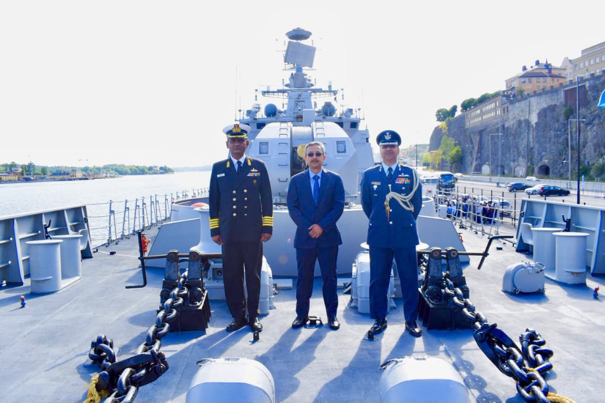 IndiainSweden's tweet photo. #TeamIndia  
@indiannavy INS Tabar
Stockholm

#BridgesofFriendship https://t.co/ANxe9ummJh