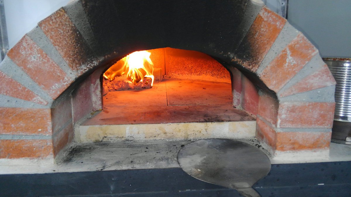 ピザの移動販売屋さん一覧 移動販売情報サイト いどはん情報 Net Twitterの最新情報を配信