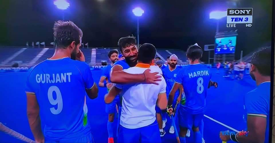 Namdev Shirgaonker (@devshirgaonker) on Twitter photo #LatePost
What a Show !! Superb game !! Congratulations <a href="/TheHockeyIndia/">Hockey India</a> qualified for semifinals of #IndianHockeyTeam Tokyo Olympics Olympic Games 2020 Congratulations #TeamIndia. #Go4Gold #Cheer4India
#TokyoOlympics2020
<a href="/Olympics/">The Olympic Games</a> <a href="/IndianOlympians/">Indian Olympians</a> <a href="/ianuragthakur/">Anurag Thakur</a> <a href="/SunilKedar1111/">Sunil Kedar</a> #LatePost
What a Show !! Superb game !! Congratulations <a href="/TheHockeyIndia/">Hockey India</a> qualified for semifinals of #IndianHockeyTeam Tokyo Olympics Olympic Games 2020 Congratulations #TeamIndia. #Go4Gold #Cheer4India
#TokyoOlympics2020
<a href="/Olympics/">The Olympic Games</a> <a href="/IndianOlympians/">Indian Olympians</a> <a href="/ianuragthakur/">Anurag Thakur</a> <a href="/SunilKedar1111/">Sunil Kedar</a>