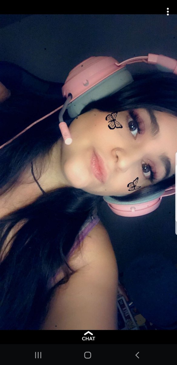 k0sst0rr's tweet photo. Happy National Girlfriend day to  @xThyQueen I don't know where I'd be without you ❤😘😍 https://t.co/YfxXYzq2BE