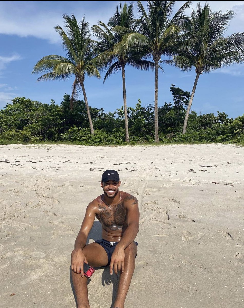 hayymorgshac's tweet photo. Excuse me . I miss my boys! 
Cinco and Javonny ♥️
#LoveIslandUSA https://t.co/mN5VJXKQuL