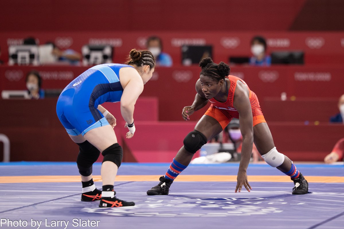 #WrestleTokyo Great start for <a href="/MensahTamStock/">Tamyra Mensah Stock (Tyra Mae Steele WWE)</a>, with a tech fall over the 2016 Olympic champion. Next up is Feng Zhou of China 
📝: Larry Slater