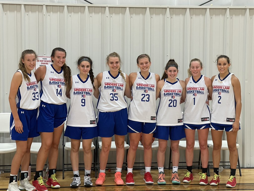 LylaWatson6's tweet photo. So thankful for the past 7 years with @YandersLaw basketball &amp; we ended it with a great weekend @MAYBbasketball Nationals in OKC! https://t.co/7g0NFb2eWO