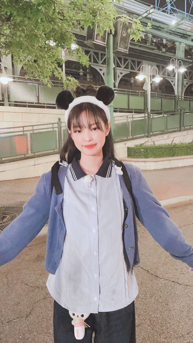 💫 Atualização de Jennie no Weverse. “Em comemoração ao primeiro
