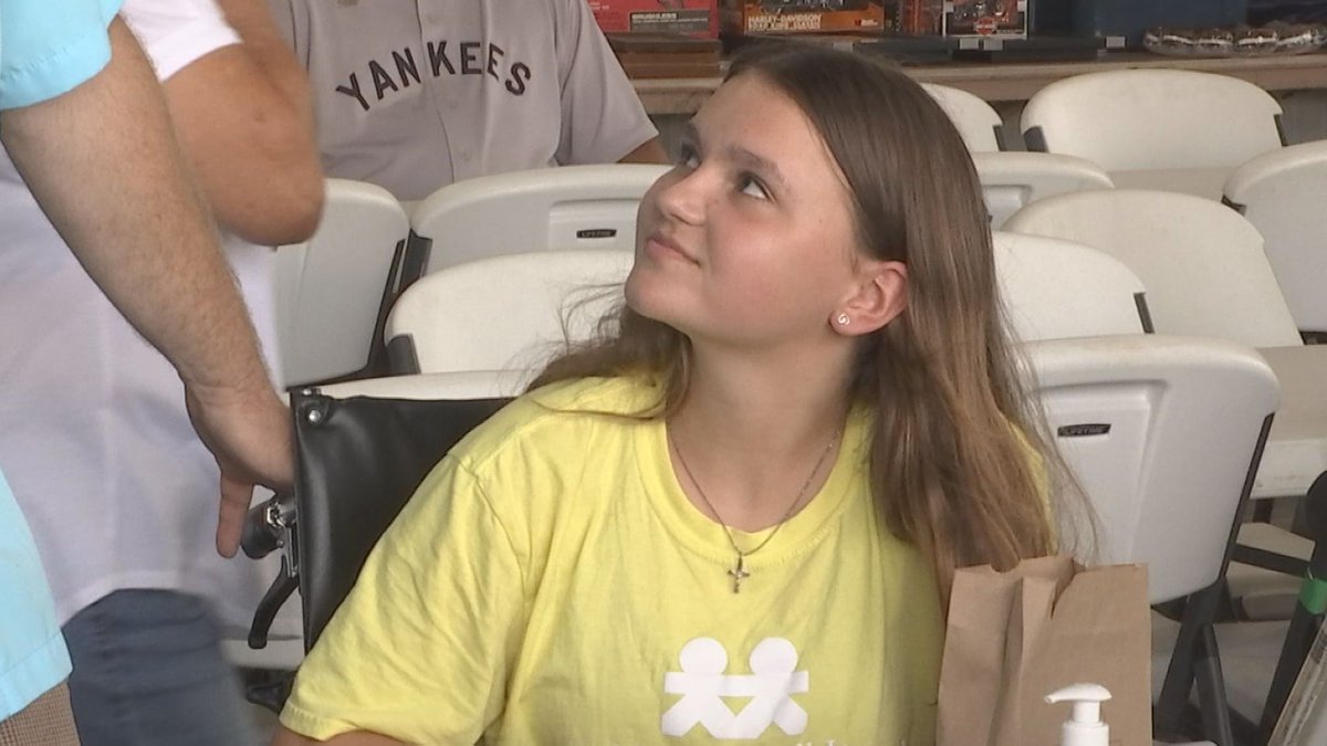 Bradyn Barnett,14, was diagnosed with "Chondroblastoma," a rare non-cancerous brain tumor. It has taken a toll on her and her family. Their faith and help from their community are seeing them through this difficult time. wpsdlocal6.com/news/local-6-r…