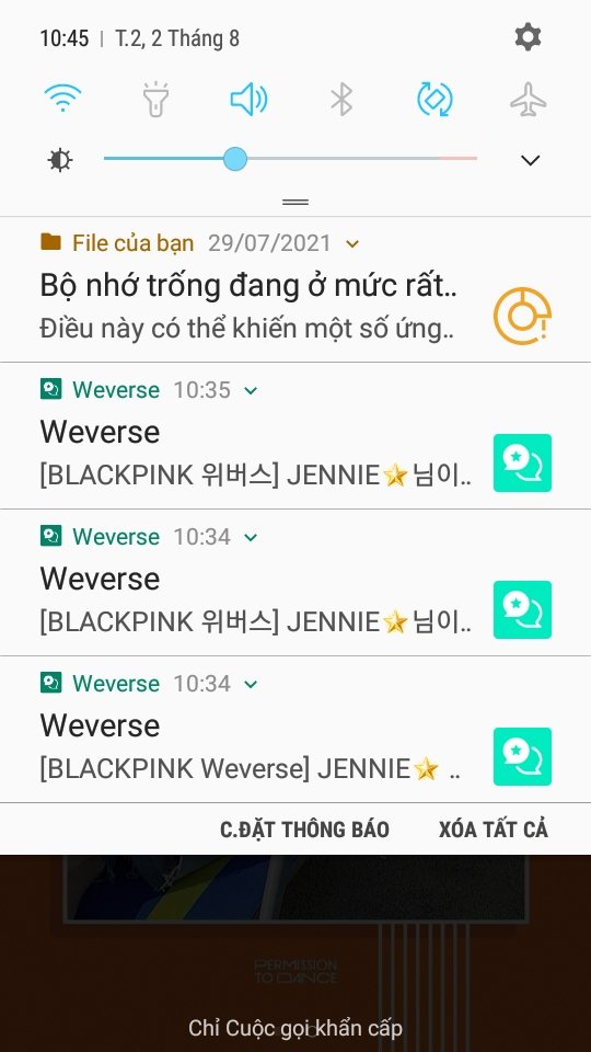 Liin_Gi's tweet photo. Weverse hay vc, ko join cũng có tb:)) https://t.co/zwvIyvPKfs
