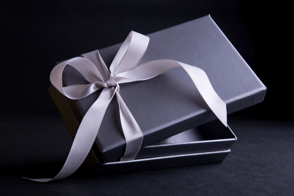 Can't find that perfect gift for your partner, look at beechhillhotel.co.uk/gifts/ &amp; give the #GiftoftheLakeDistrict