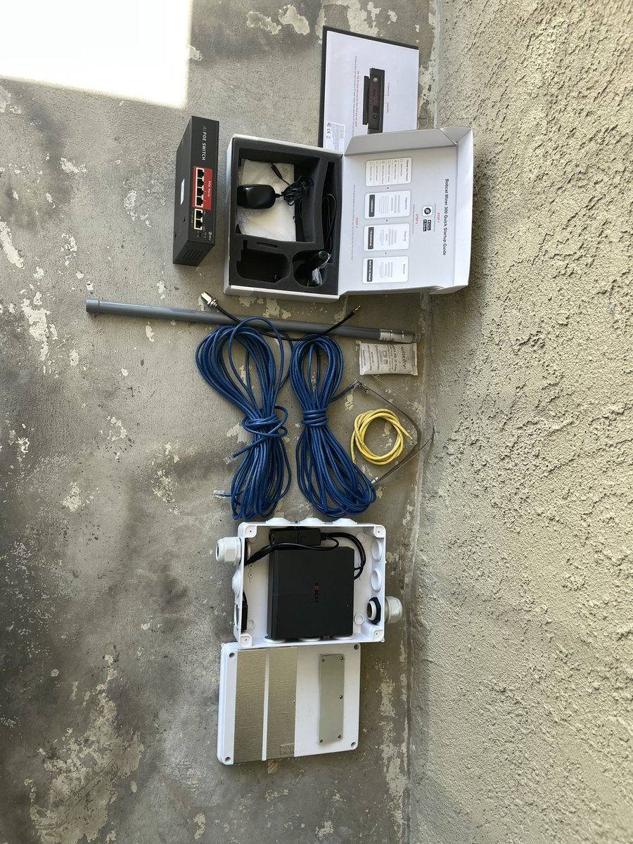 miekodamonkey's tweet photo. @CryptoDoubleJ @helium Bobcat miner, 4dbi antenna, 12v 1A Poe splitter, 5v 2.5a Poe splitter, 7x7x3 IP65 enclosure, 40mm 5v brushless fan, 4 port Poe router, npt1 cable glands, bag of desiccant (for moisture control), 2ft lmr cable, 30ft pole, steel chimney straps, two cat5 cables. https://t.co/iMyAGTP5OD