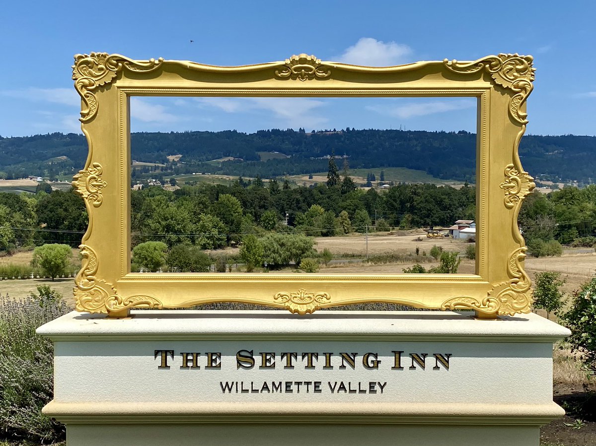 What’s your setting? <a href="/thesettinginnwv/">The Setting Inn Willamette Valley</a> #newbergoregon #wvwines #orwine