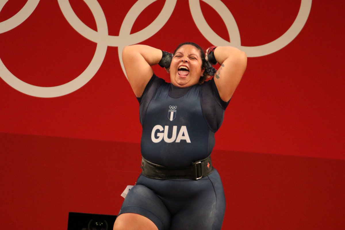 EUDeportes's tweet photo. #Tokyo2020 | ¡Bravo Scarleth! 👏🏻👏🏻👏🏻 La jalapaneca tuvo una destacada actuación  con un total de 207 kilos levantados, 85kg en arranque y 122kg en envión 💪🏻🇬🇹

📷: COG https://t.co/xhIV2Zn43O