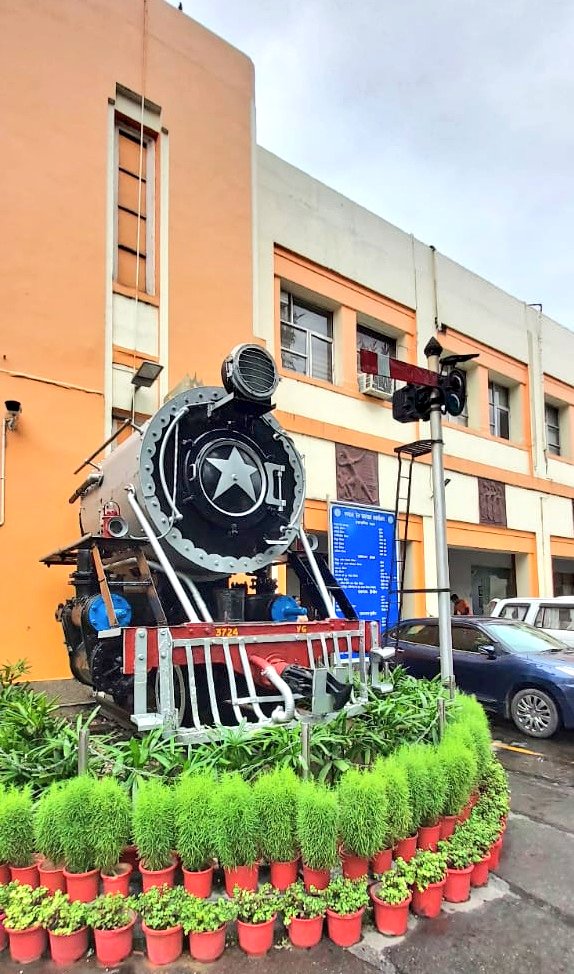 RailwayNorthern's tweet image. Delhi Division of N.R. has achieved best ever overall freight loading of 2.15 MT during the month of July, 2021 (previous best was 2.15 MT during Oct, 2020) which is also 20.57% higher than Last year (1.78 MT) : Ashutosh Gangal, GM/NR.

#FreightOperations