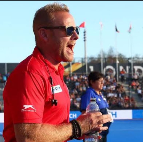 Add__White's tweet image. 2 guys who deserve some recognition and appreciation for helping our girls become the Queens that they are..
Park Tae Sang: Sindhu's coach
Sjoerd Marijne and his team: Women's hockey team coach
Thank you for being the guiding light