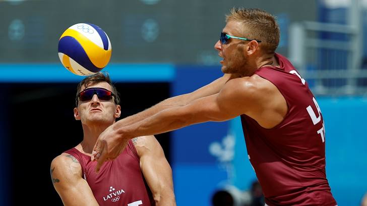 PlavinsTocs's tweet image. Uzvara pār Brazīlijas duetu un esam Tokijas OS ceturtdaļfinālā! Laiks atjaunot spēkus, nedaudz atvilkt elpu un cīnīties tālāk.