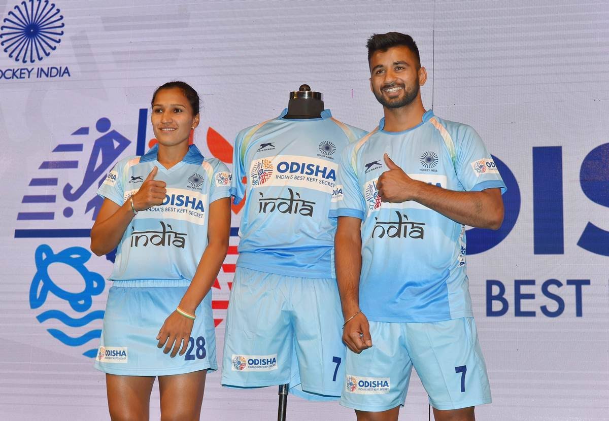 QueerNaari's tweet photo. The sponsor of Indian Women and Men Hockey Team is Odisha Govt since 2018. And Naveen Patnaik is yet to start his Maan Ki Baat on how he helped the teams achieved this success.
Take a note of that. https://t.co/LBDdDUMZpn