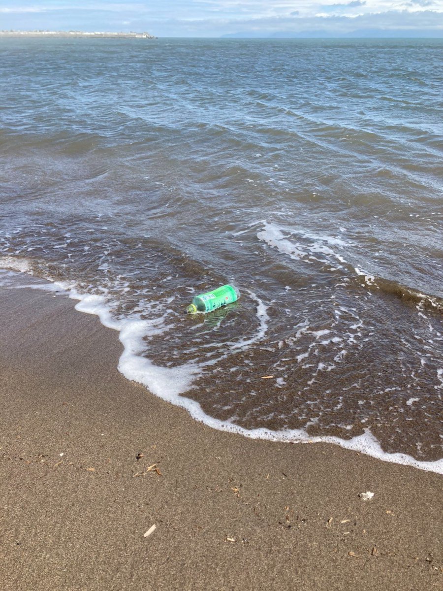 TomorrowOcean's tweet photo. 石狩の東地区海浜地でゴミ拾いをしました!

浜辺に落ちていたゴミをたくさん拾うことができました(^^)

#石狩　#海ゴミ　#ごみひろい https://t.co/Oj60yELw9p