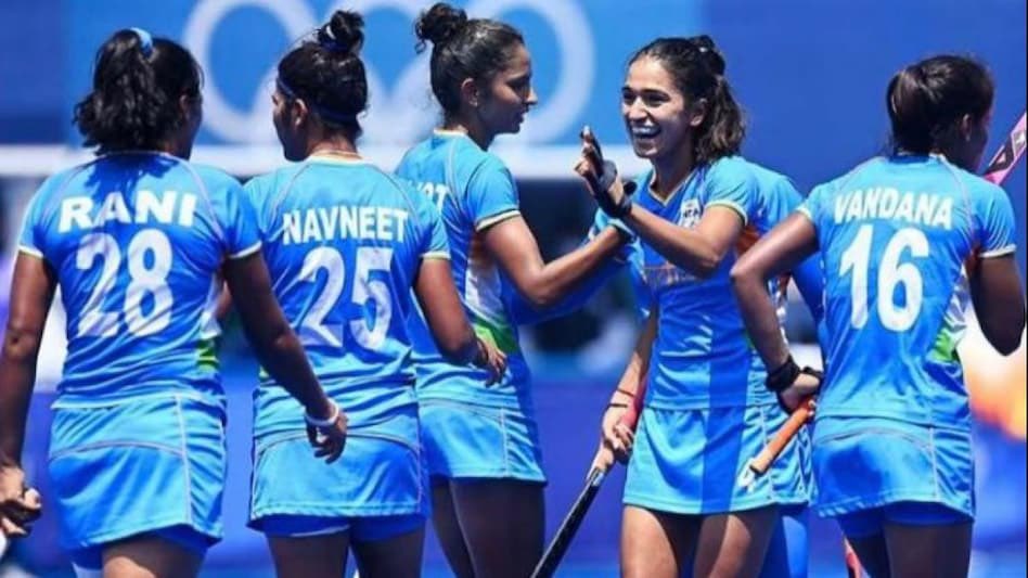 भारतीय महिला हॉकी टीम ने धो डाला….कर दिखाया कमाल… मेहनत, लगन, ‘मैं से ऊपर हम’ की भावना ने इतिहास रच दिया… जय हिंद की बेटियाँ 🇮🇳