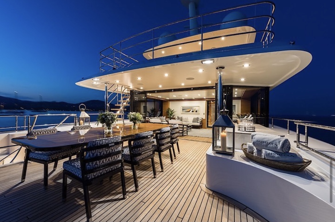 Moonen Yachts tweet media