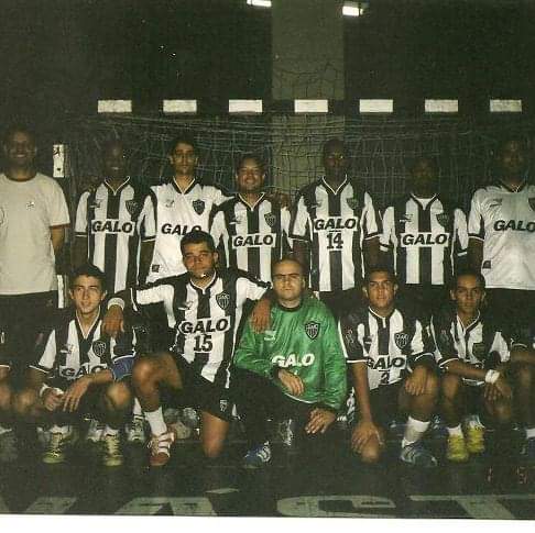 AlexWMBraga's tweet photo. @JogadoresGalo @Atletico Esse era o adulto, fomos vice campeão brasileiro em 2001 https://t.co/oAErKTIFVy