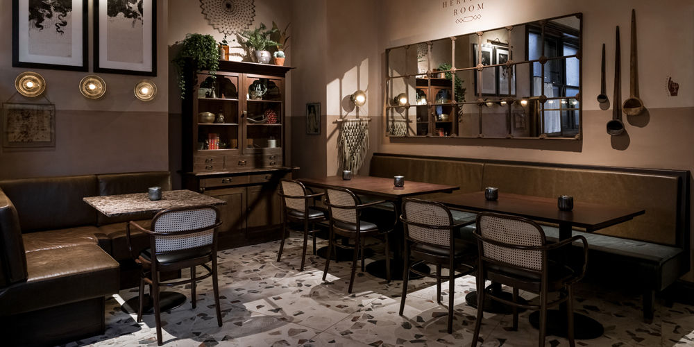 ContractChairCo's tweet photo. **New Project**
We sourced furniture pieces to create the gorgeously dark and moody Khai Khai, a new restaurant and bar concept found by Newcastle Quayside.
View the full project here 👇
https://t.co/bTdVsidObX
#contractdesign #hospitalityinteriordesign #contractfurniture https://t.co/6qkBpHiDlC
