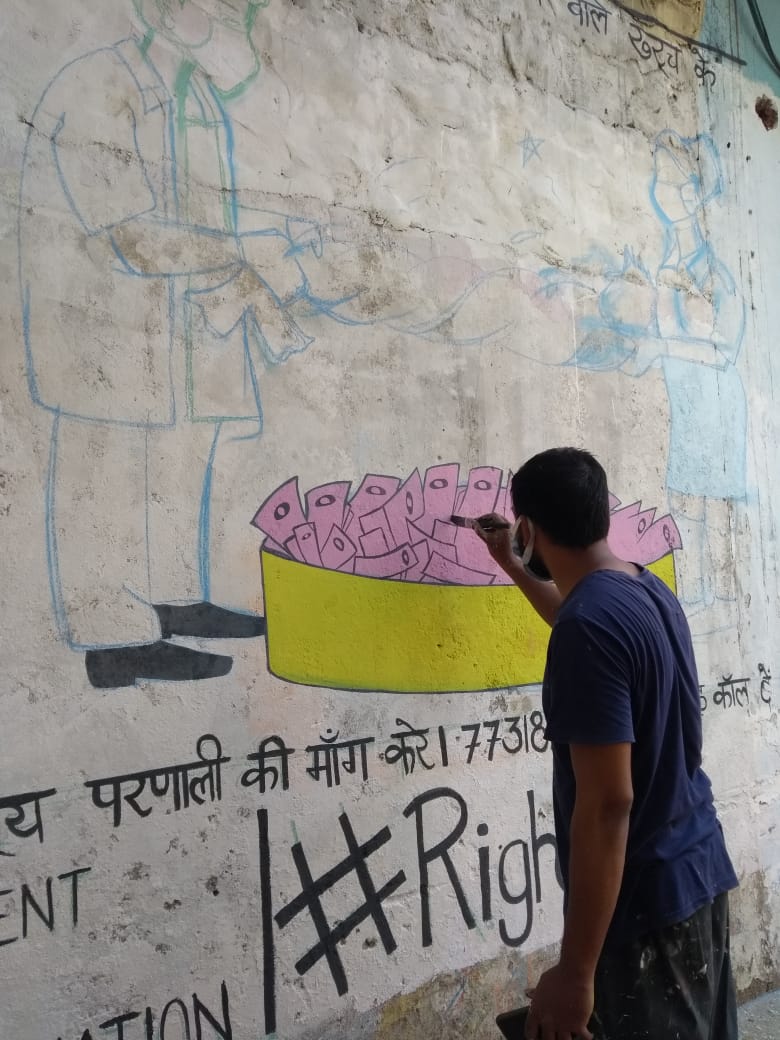 #COVID19 laid bare our crumbling healthcare system. 

The pandemic has shown that we have to put #RightsOverProfits. We must have an affordable and quality public healthcare system accessible to the most marginalised. 

Graffiti artist at work in Hauz Khas, Delhi