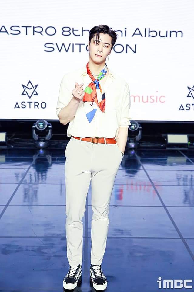 MileneMirtha's tweet photo. GUAPOS!!! 💜#SWITCH_ON_NOW
#아스트로 #ASTRO @offclASTRO https://t.co/2Sf5pvWw7l