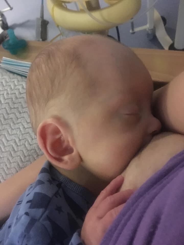 NECUK_Charity's tweet photo. It’s world Breastfeeding week. Did you knowing of the many benefits of breast milk is it reduces the risk of NEC. Have you seen our kangaroo hampers free to units to support kangaroo care and breastfeeding. Check out the website shop to order yours.#liquidgold #preventNEC https://t.co/RncmKsB4dW