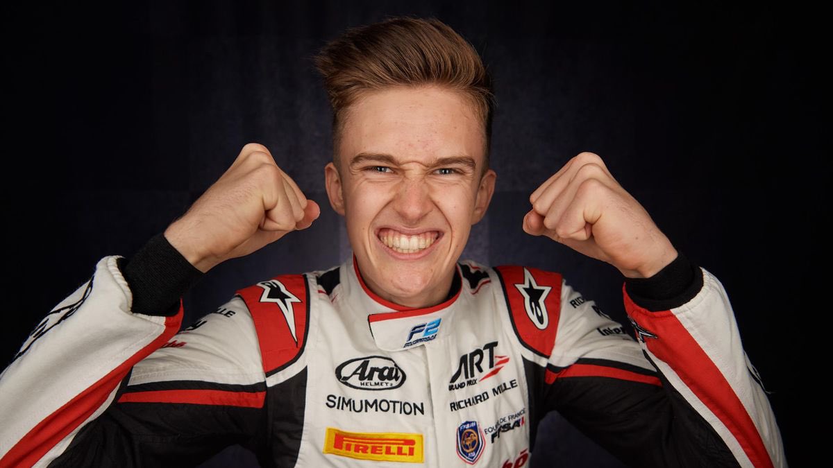 🚨 OUI OUI OUI ‼️ 🇫🇷 

💥 C’est enfin officiel, Théo Pourchaire va piloter pour la 1ère fois de sa carrière une #F1 ! 

Ce sera cette semaine à l’occasion des tests de pneus Pirelli 2022 sur le Hungaroring avec Alfa Romeo ! 

Get in there <a href="/TPourchaire/">Théo Pourchaire</a> 🔥