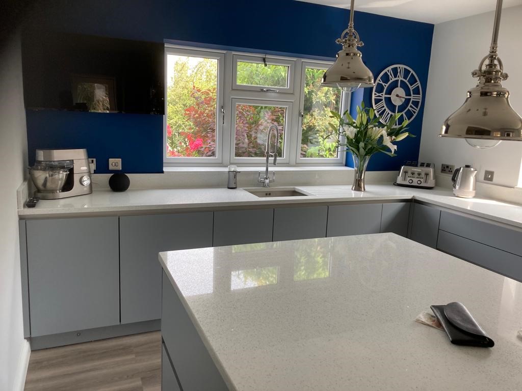 Another shining example of Global's White Mirror quartz, in an island layout.

Another happy customer said "We have the highest opinion of Chiltern Marble &amp; ALL there staff so have no hesitation in recommending for the future."