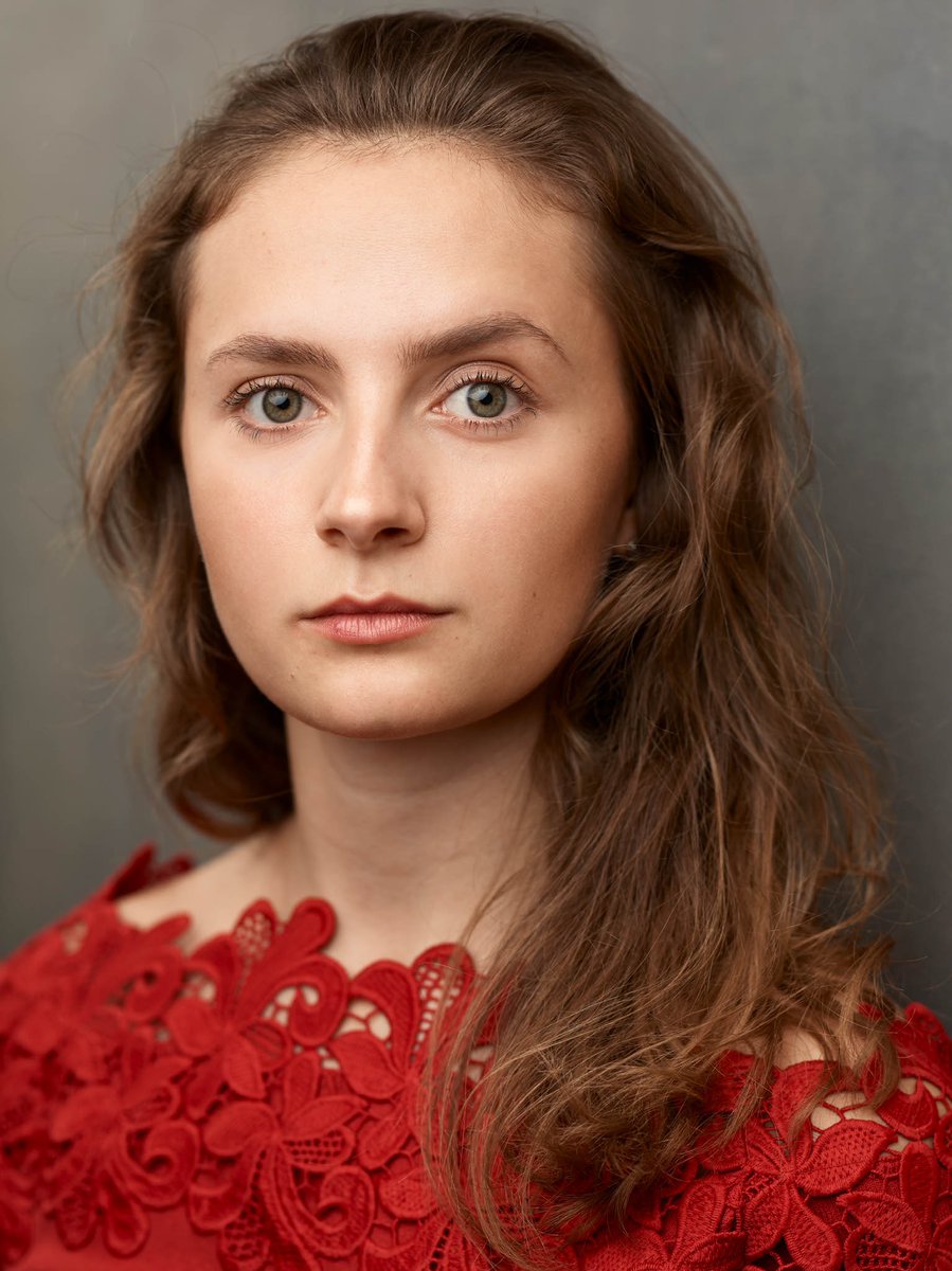 Very happy our talented @UCLanActing graduate @imogenmwoodward has just landed her first TV role - on #Corrie . She's a multi-talented #actor #horserider #gymnast #pianoplayer too. Well done Imogen 👏👏👏