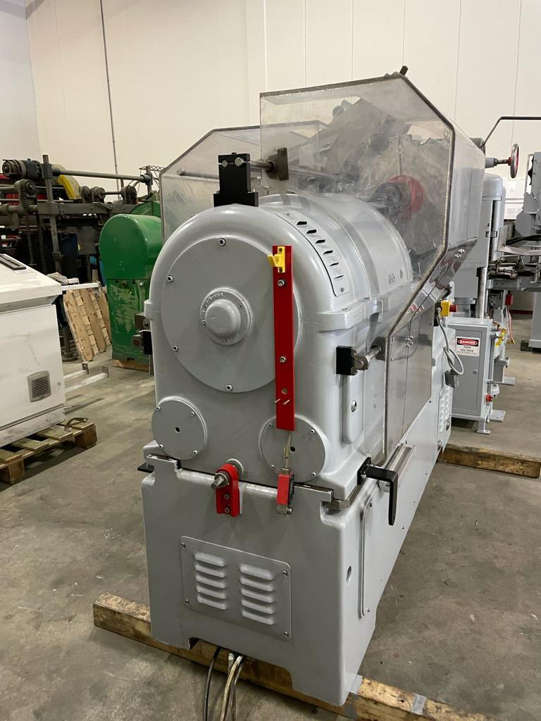 Mach4Food's tweet photo. AVAILABLE:
Lanico BEA 6-341 Combination machine: Flanger &amp; Necker with tooling for approx. ø 65 mm. 

Diameter range: 45 – 99 mm
Height range: 70 – 310 mm
Production capacity: up to 400 cans per minute

 For more information, visit https://t.co/xVSvqsZlfZ https://t.co/8JL8Z7LgUo