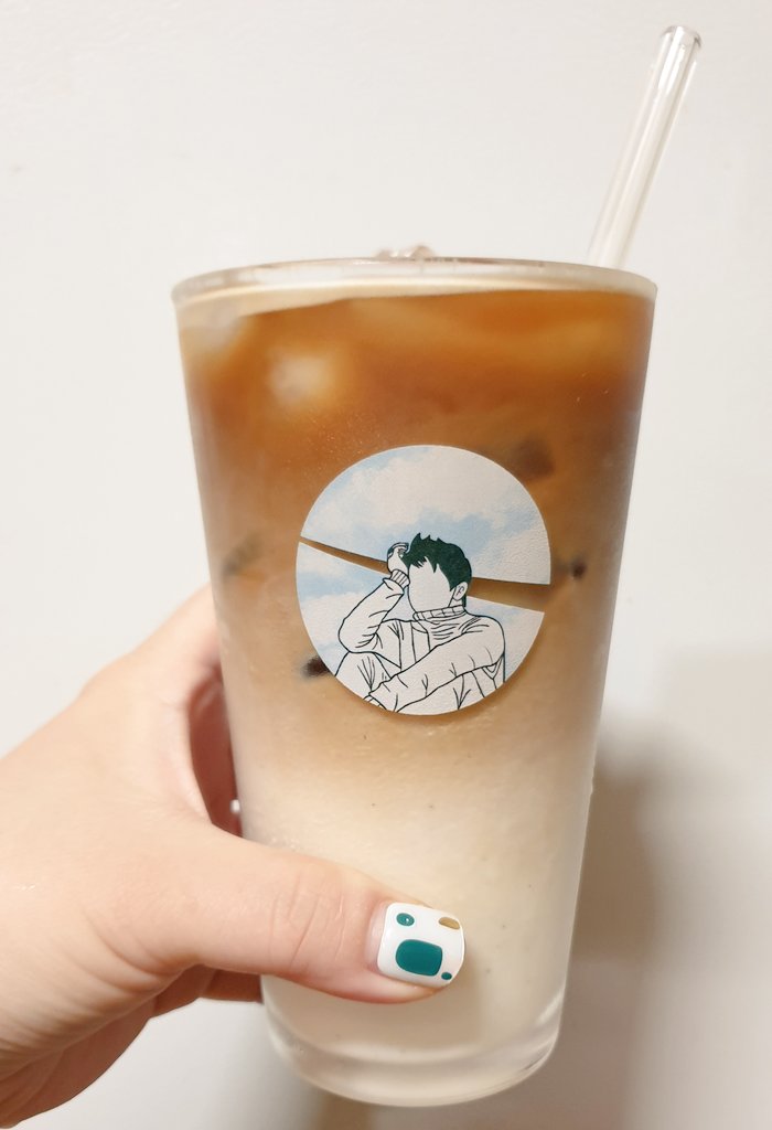 📣 7월 25일 이전 주문자 중 여름하늘 유리컵과 그립톡M 미수령 하신 분은 반드시 연락 주시기 바랍니다.
📣 7월 26일 이후 그립톡 주문하신 분은 2차 생산중에 있어 배송이 다소 늦어질 수 있으니 양해 부탁드립니다. (유리컵은 정상 출고)
📣 유리컵과 그립톡 재고 판매는 8월 9일 예정입니다.