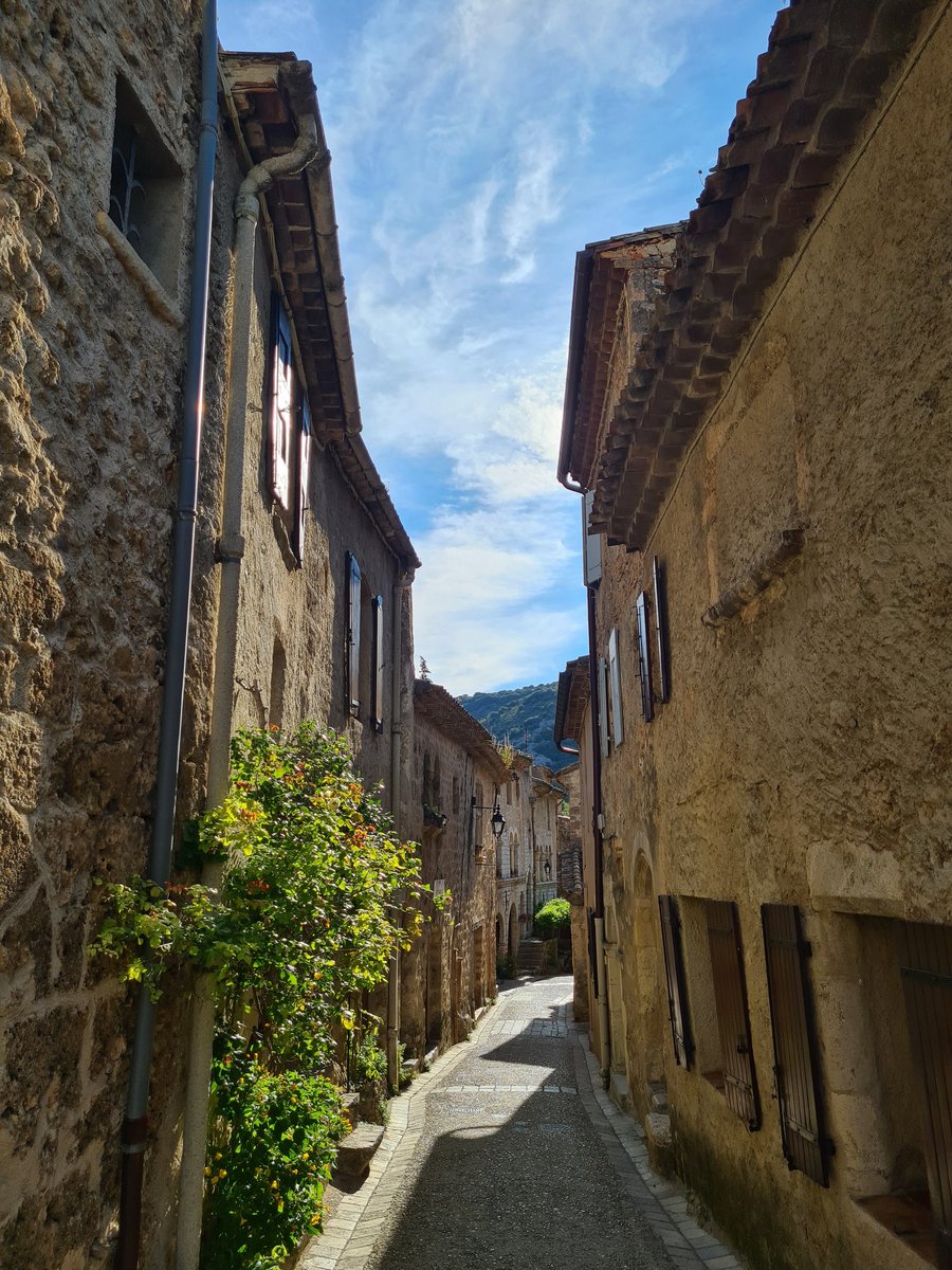 GerritseDirk's tweet photo. Saint-Guilhem-le-Désert https://t.co/i0rpkAWDeX