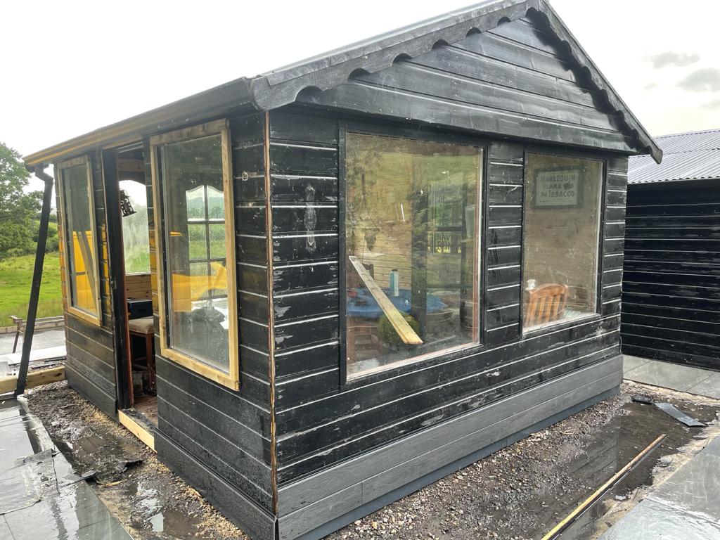 MarkS_At_CED's tweet photo. What a transformation this is using our Dark Grey Oakio Composite Cladding!! #InspiringBeautifulLandscapes #compositecladding https://t.co/LEfvPSQw3k