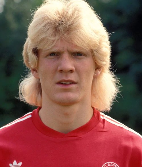Happy birthday, Stefan Effenberg. That s some barnet. 