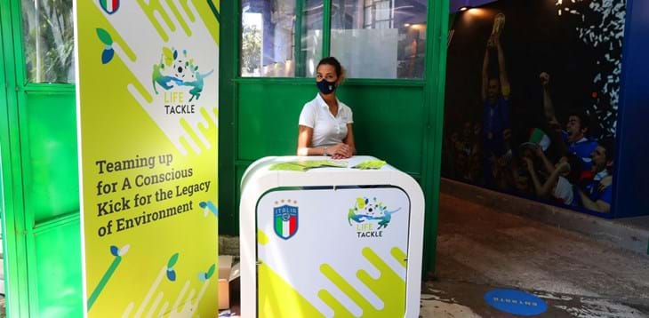 FIGC's tweet photo. Concluso il programma di attività #LifeTACKLE per il 2020/21. Dai seminari a #CasaAzzurri durante #uefaeuro2020 , all’accordo di cooperazione tra #FIGC e Commissione Europea, al Master in Progettazione e Gestione delle infrastrutture sportive @polimi  
🔍https://t.co/6kd1oNvAfy https://t.co/q5vXF0ffco