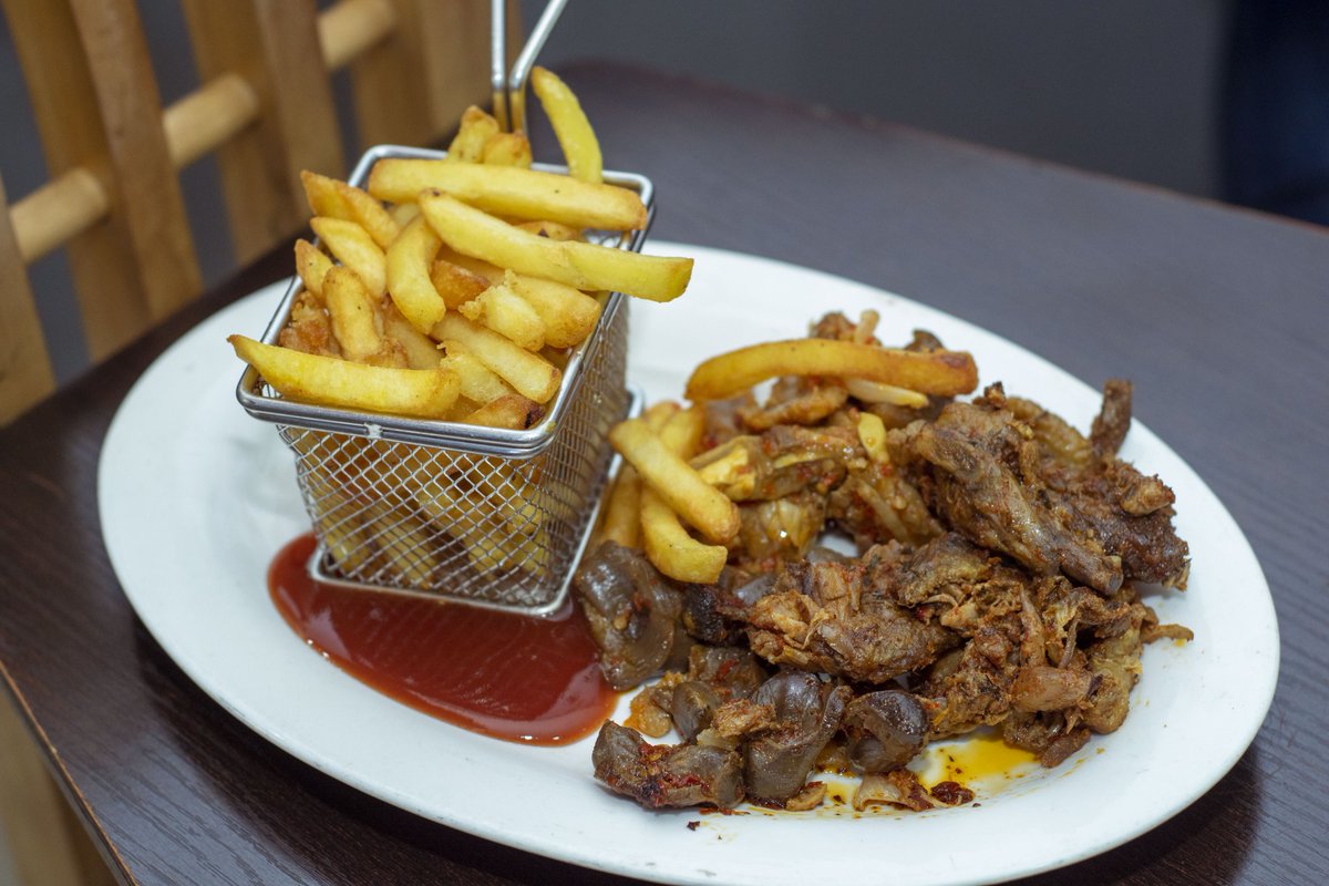 Cremecastleng's tweet photo. FRENCH FRIES w Peppered Gizzard &amp; chicken wings 

available, call or text us to place an order! https://t.co/sYkhCazw8B