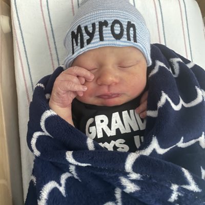 BurdoftheYear's tweet photo. #NewProfilePic https://t.co/inQndoT7kQ