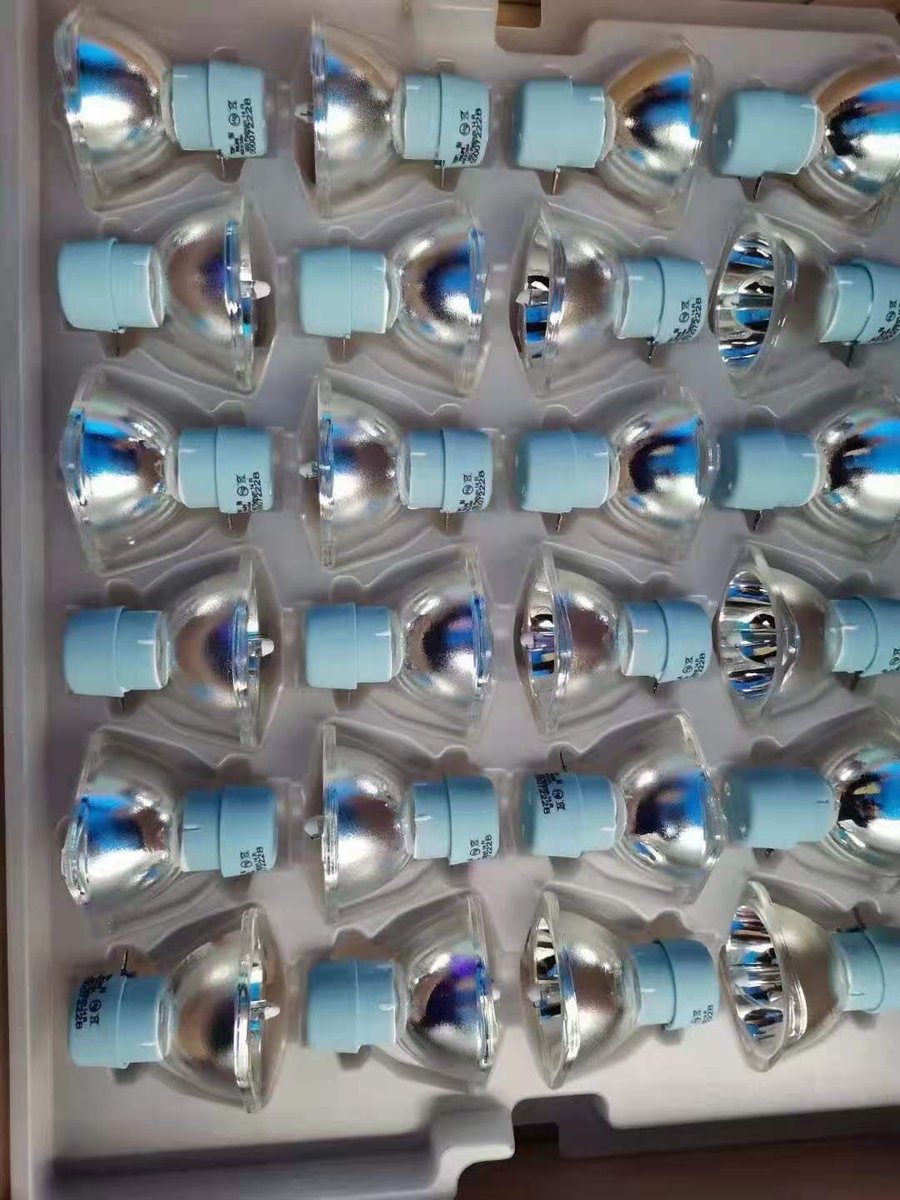 EasyDigitallamp's tweet image. Stagelight arrived #stageligt #lighting #SIRIUS HRI 471WSN