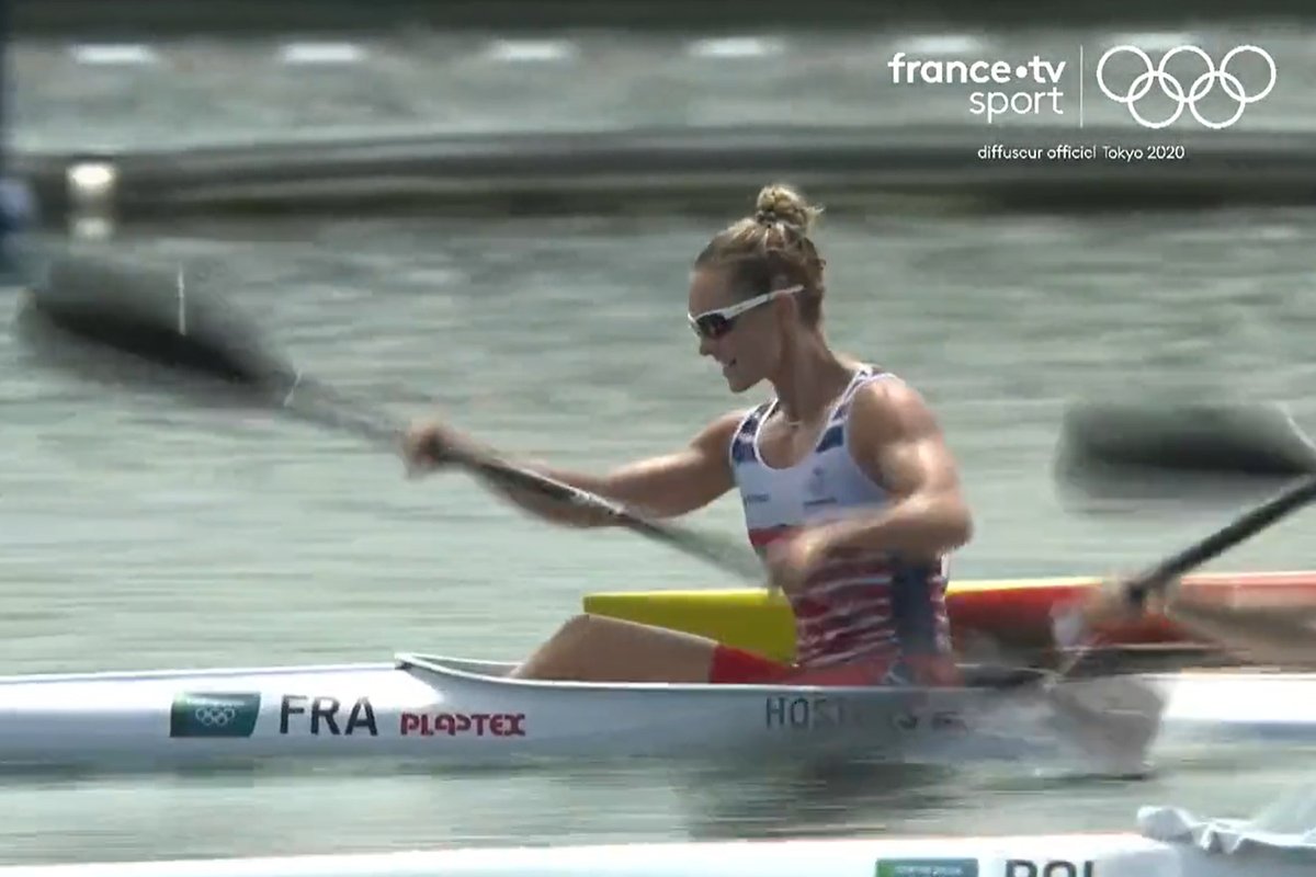 🚣‍♀️ [#JO2021] Félicitations à <a href="/HostensM/">Manon Hostens</a> et à Sarah Guyot, qualifiées pour les demi-finales du kayak biplace 500 mètres qu'elles disputeront leur demi-finale demain mardi (à 10h30 heure locale, à 3h30 dans la nuit de lundi à mardi). #Tokyo2020 #TokyoOlympics #JOTokyo
