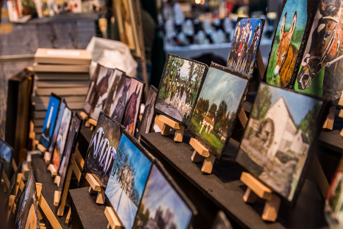 belfastcc's tweet photo. August is Craft Month celebrating all things craft. To start the celebrations why not explore the wonderful craft stalls at St. George's Market this weekend. For more info on Craft Month visit - https://t.co/nPofbI3yie #Augcraft https://t.co/bPY0ODoGs3