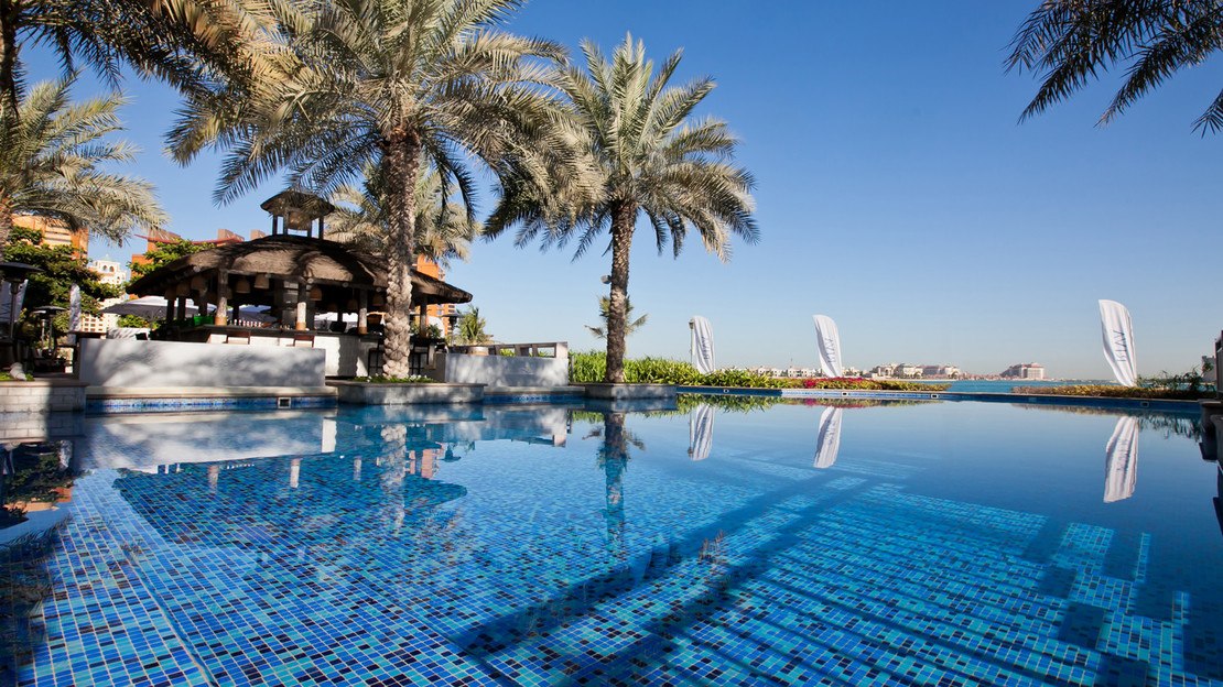 RamsayDunf's tweet photo. 💜DUBAI &amp; BANGKOK TWIN CENTRE💜

£989 per person!

20 JUNE 2022
5 Nights Movenpick Hotel Jumeirah Beach B&amp;B

5 nights Pathumwan Princess Hotel B&amp;B

Luggage included

Book from £50 per person today!

Balance due 14 weeks before!

☎️01383621736
📲PM US https://t.co/1T6zywuOsp