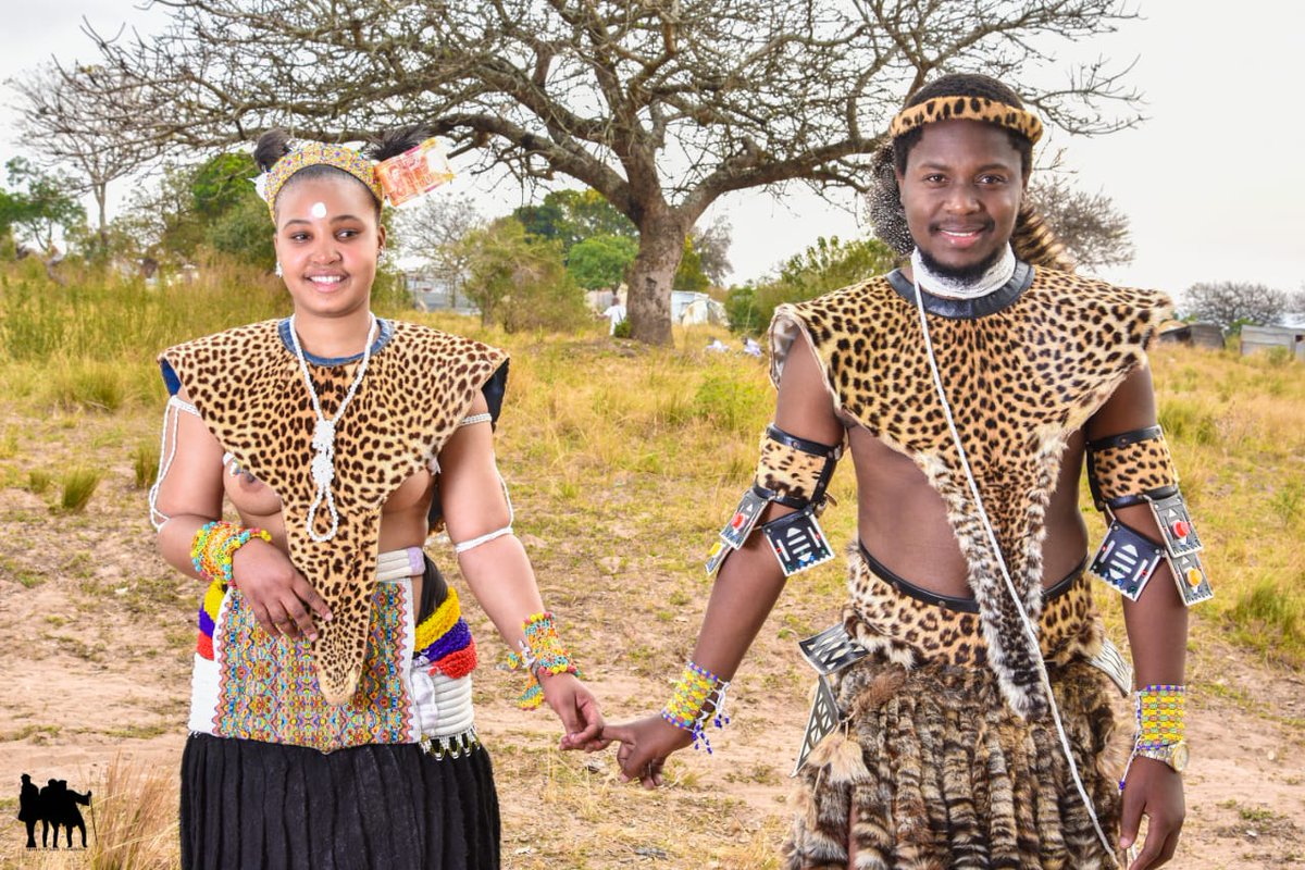 ydb_ZN's tweet image. 01 - 07 - 2021 💍.

Yesterday at EBuhleni BamaNazaretha I got married to the most beautiful wife in the world❤️. God said YES, God made it possible. #Couples #YoungAndHappy