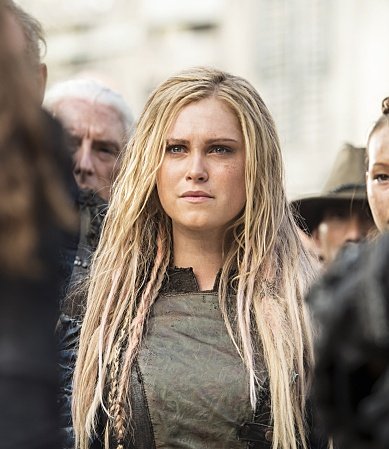 clarke is lexa's girl I'M SOBBING