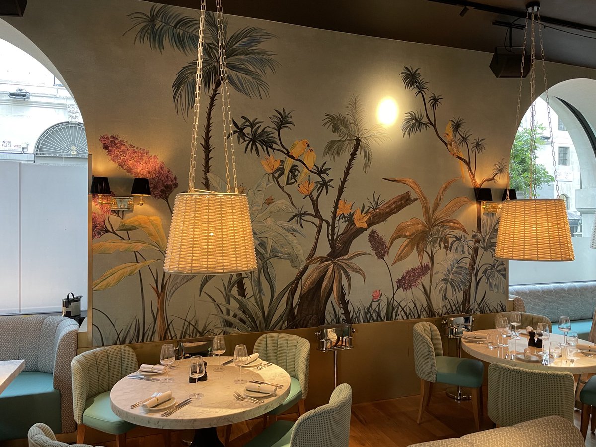 PeterMorgan152's tweet image. Luciano restaurant London . Amazing project to be a part of . Great to see the final results .
