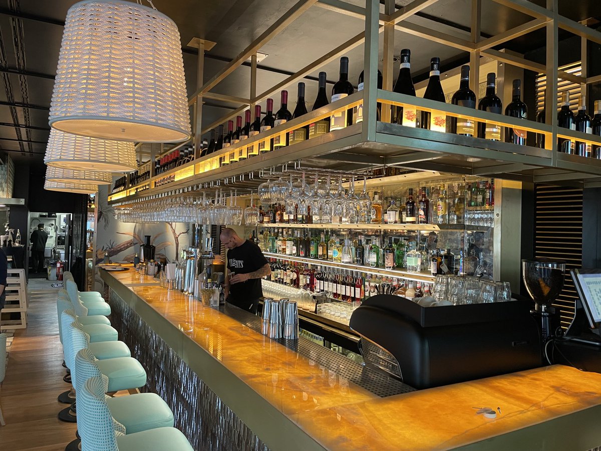PeterMorgan152's tweet image. Luciano restaurant London . Amazing project to be a part of . Great to see the final results .