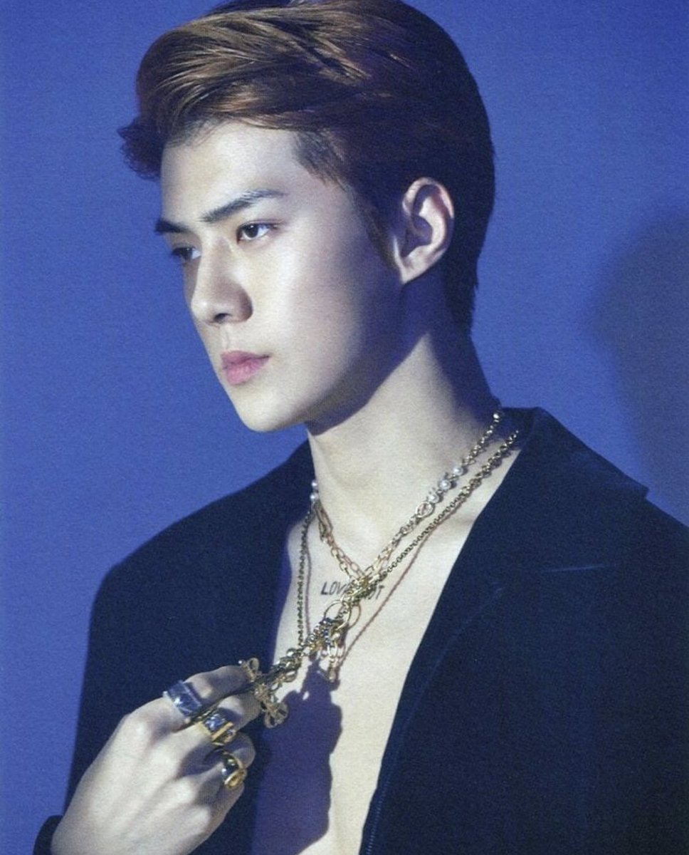 oshsource's tweet photo. sehun love shot scans https://t.co/MdEGEYmTF7
