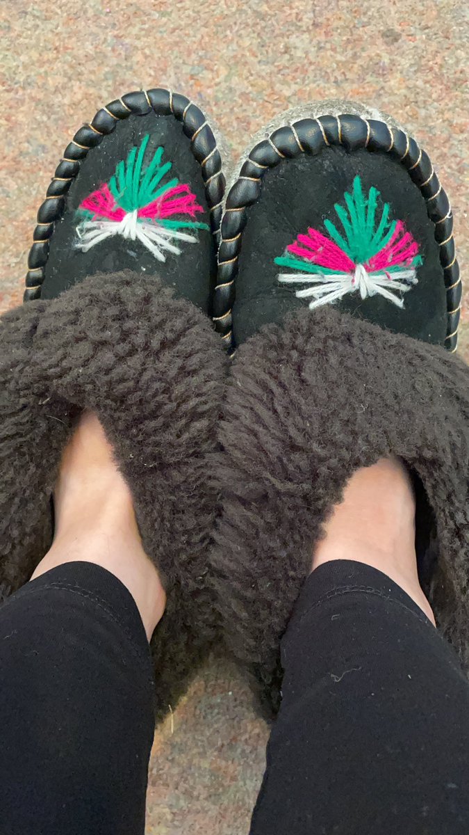 beckydibben's tweet photo. Gearing up for Opening Day of TLCC and so far slipper wearing whilst conferencing is a definite advantage of #tlcc2021
Any last minute questions today? send me an email at Conference@ or click the Help Desk link on the TLCC 2021 homepage. We’re here to help! https://t.co/u8RHsTPC4C
