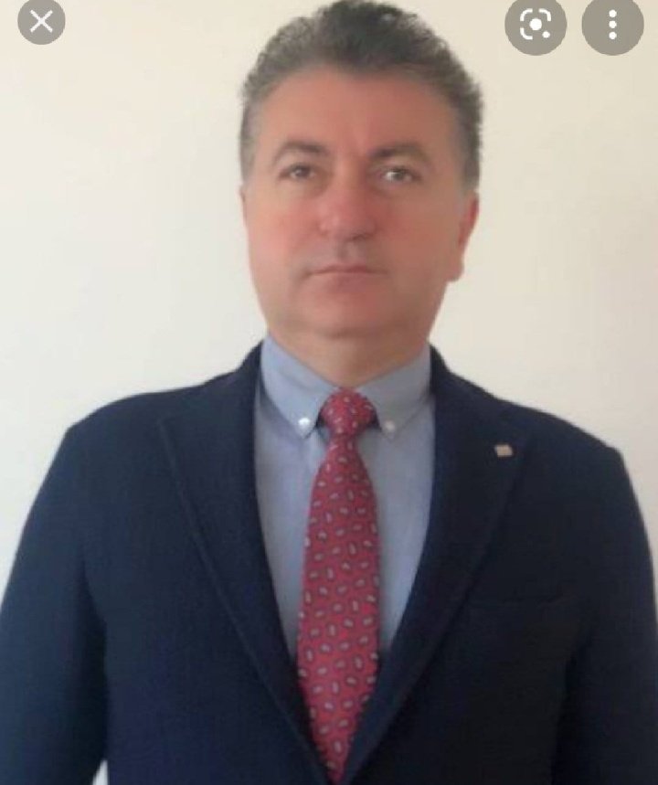 miyynilsu's tweet photo. Gören adam sanar bu şerefsizi Allah belanı versin yaşattığının 10 katını yaşa https://t.co/he6Le5nOqY