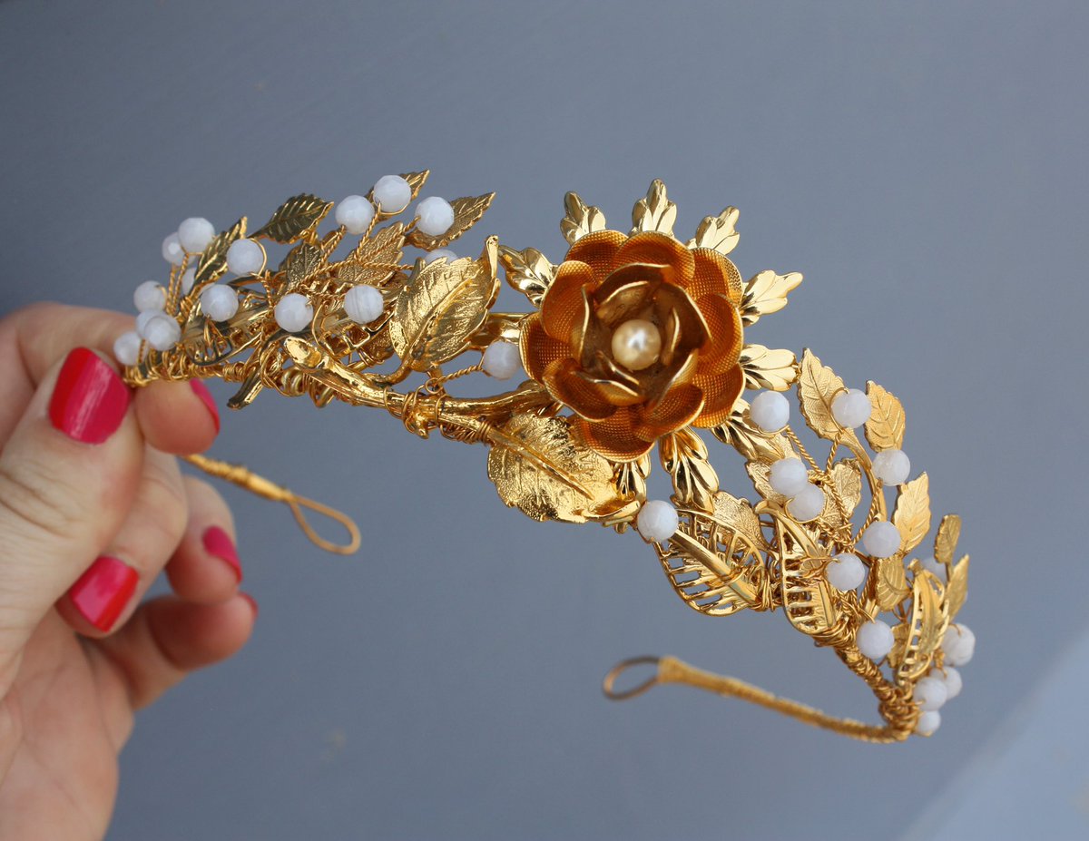 Mr Mortimer's Wife tweet media